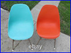 Sam Avedon Alladin 60s 2 Very Rare Vintage 1 Blue 1 Orange Plastic Molded Chair