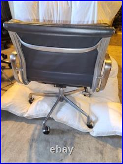VINTAGE EAMES SOFT PAD Managerial RARE color BLUE GREY cool tone LEATHER chair