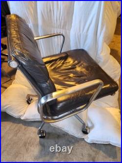 VINTAGE EAMES SOFT PAD Managerial RARE color BLUE GREY cool tone LEATHER chair