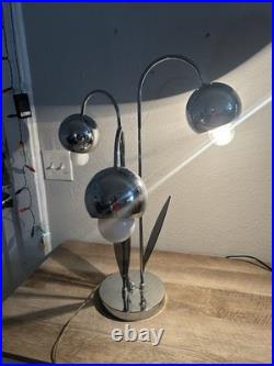 VINTAGE MID CENTURY SONNEMAN LUCITE & CHROME Table LAMP! PANTON 60s RARE MCM