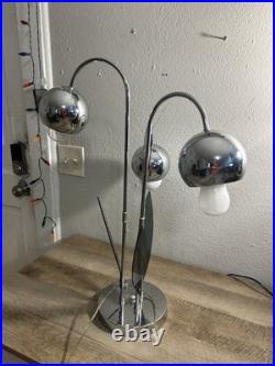 VINTAGE MID CENTURY SONNEMAN LUCITE & CHROME Table LAMP! PANTON 60s RARE MCM
