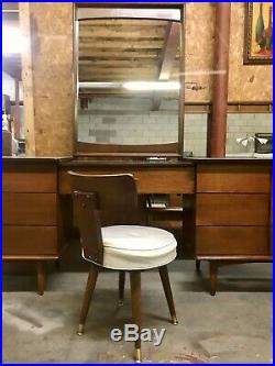 Vintage Mid Century Modern UNITED Furniture Very Rare 96 Walnut Double Dresser