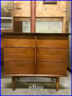 Vintage Mid Century Modern UNITED Furniture Very Rare 96 Walnut Double Dresser