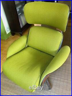 Vintage RARE MCM Reclining Mr. Chair with Built-in Footrest Mulhauser Plycraft
