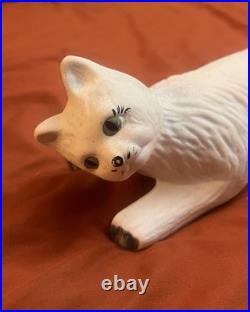 Vintage RARE WHITE CAMARK Pottery 16 Climbing wall Cat Mid-Century modern