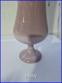 Vintage Rare Color Lilac L. E Smith Glass Swung Vase Mid Century Modern MCM Retro