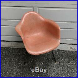 Vintage Rare Herman Eames Fiberglass Shell Mid-century Modern Chair